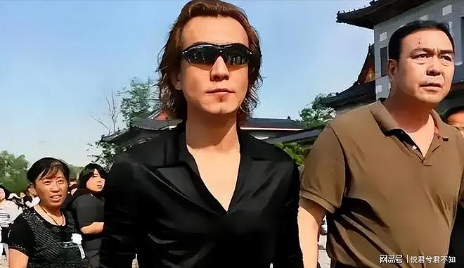 哈文含泪道破李咏葬在美国原因:不是不爱国,而是三天内必须下葬(组图) - 10