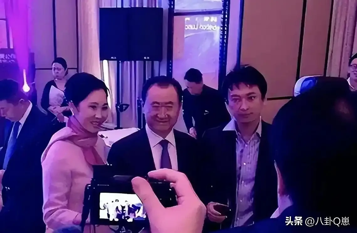 王思聪大变样！暴瘦脱相还秃顶，父亲王健林自身难保（组图） - 15