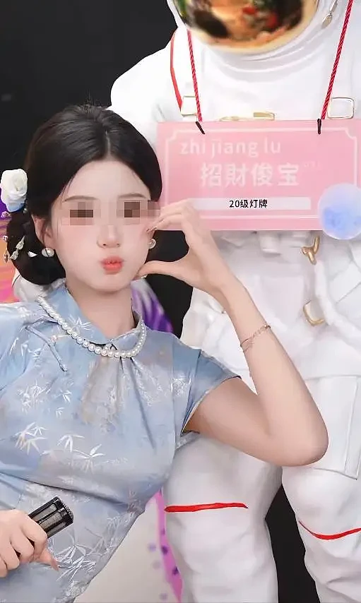 19岁女孩挪用1700万当“榜一大姐”,是王俊凯铁粉(组图) - 6