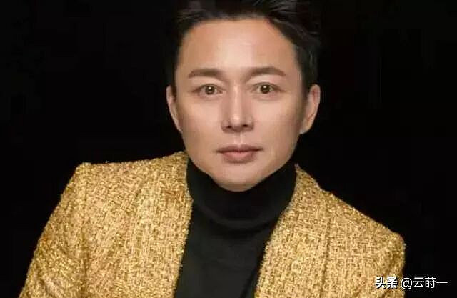 因太帅被封杀、太穷被离婚！55岁逆袭成叔圈顶流（组图） - 12