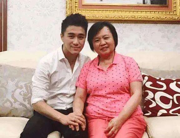 何猷君家保姆买彩票中了3000万,保姆乐坏了,拒不辞职!转头第一句话是:你想要什么,我都买给你 - 5