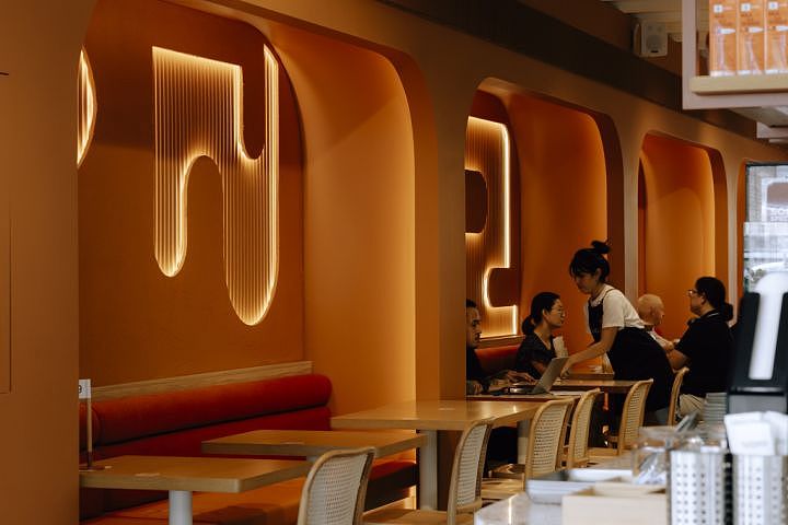 悉尼西北山区变“围城”？亚裔移民蜂拥而至，老居民却想逃离（组图） - 4