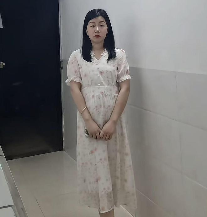 中国百万粉丝女博主在线“征婚”：谁替我还12万，我就嫁给谁（组图） - 3