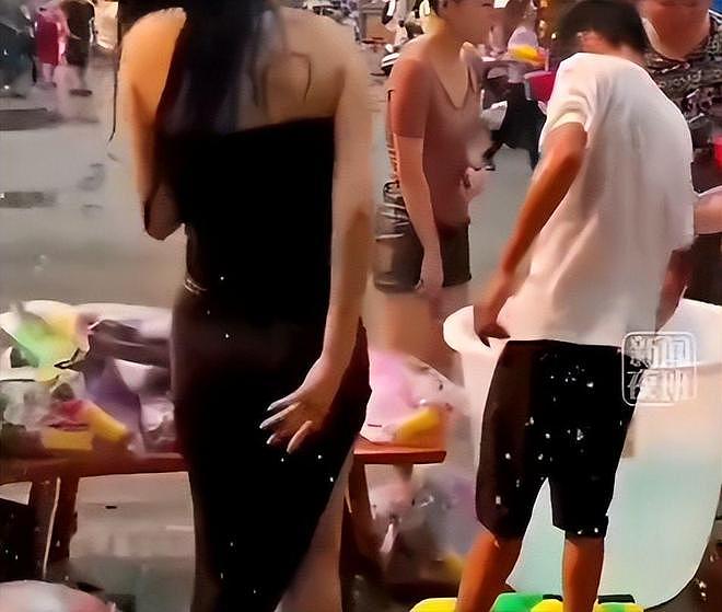 广东19岁少女被囚禁!一下飞机被带走,重金难赎回,真相细思极恐(组图) - 3