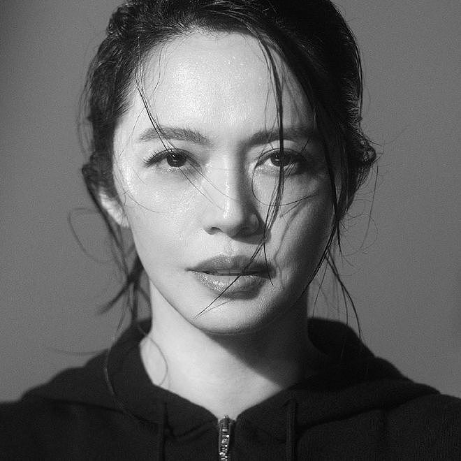 姚晨巴黎世家广告翻车！被“巴黎蔡家”笑不活了（组图） - 4