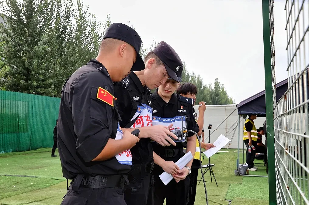 半夜去盗将军墓,3秒就被抓(组图) - 5