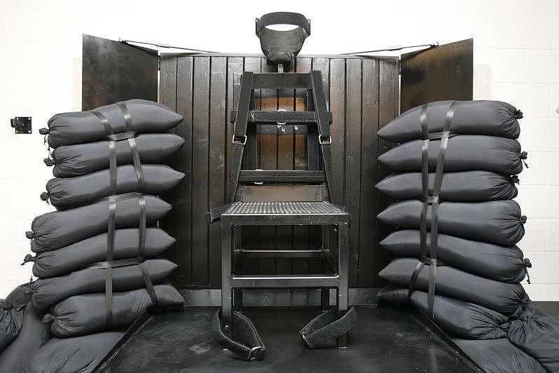 重启死刑还不够!特朗普政府拟增枪决、电椅、窒息等极刑(图) - 1