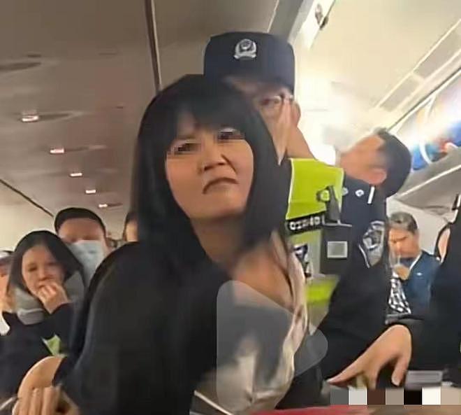 假空姐大闹亚航后续：知情人士透露真实身份，这下轮到女子老实了（组图） - 23