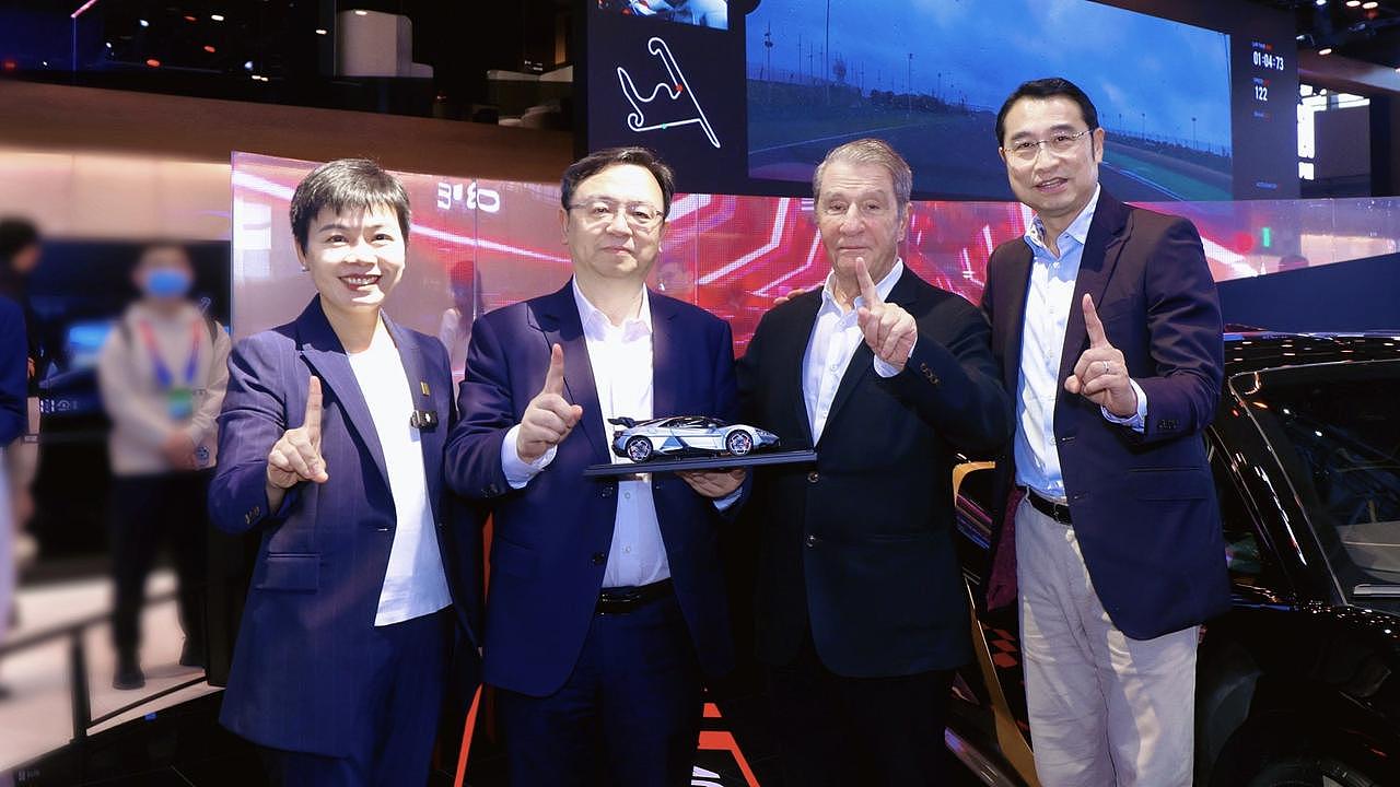 狂砸超$100万!澳洲81岁富豪订购全球最快比亚迪超跑,全澳仅此一辆(组图) - 5