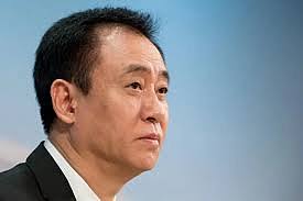 我们讨论“半蹲递水”时，更该看许家印的骄奢淫逸（图） - 1