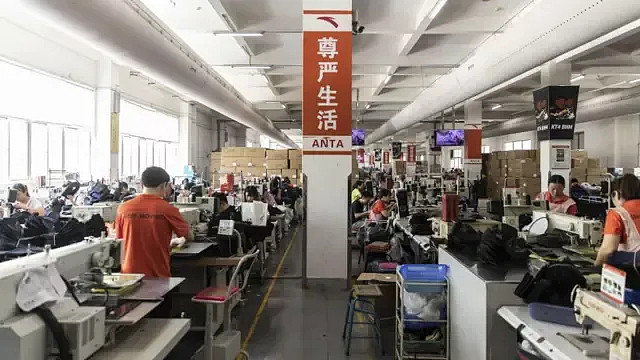 安踏：一个正挑战耐克与阿迪达斯的中国运动品牌（组图） - 3