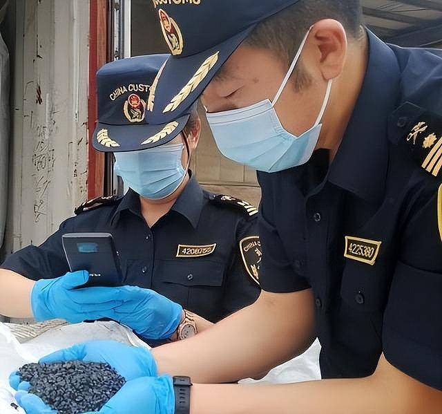 走私战略石墨给美国，中国上市公司下场惨（图） - 4
