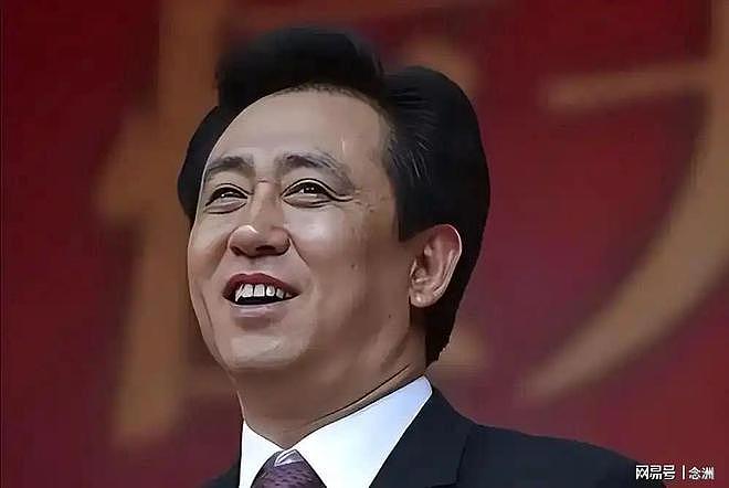 许家印拿钱开路：5千万签女明星，送几十瓶茅台，没他搞不定的人？ - 1