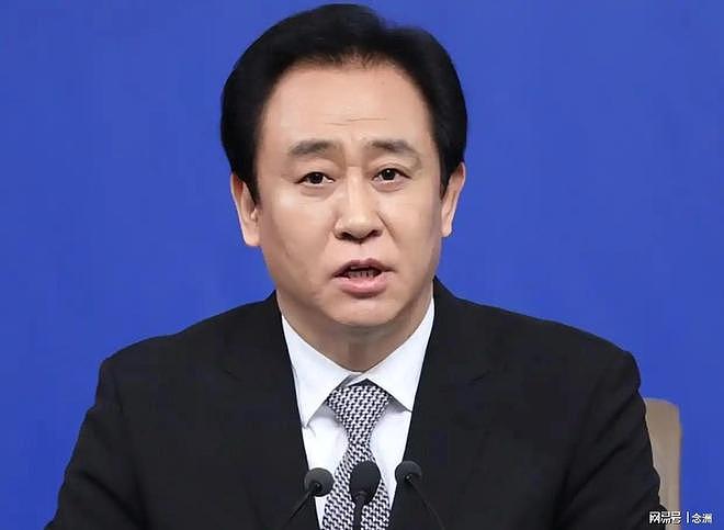 许家印拿钱开路：5千万签女明星，送几十瓶茅台，没他搞不定的人？ - 2