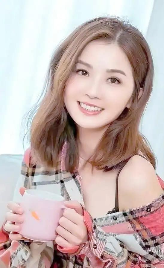 阿Sa官宣结婚不到24小时,男方被扒底朝天,身份不简单,全是猛料 - 6