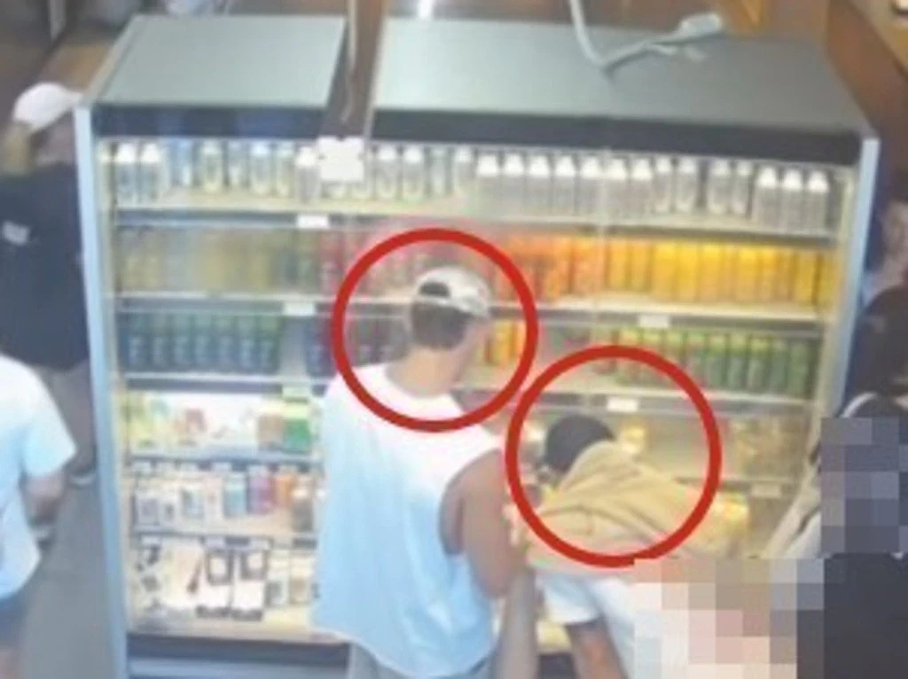 澳网红咖啡馆遭顾客“假结账”连日白拿，店家怒发监控曝光：“实在令人失望！” - 4