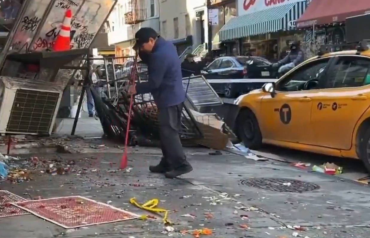 美国网红直播徒步筹款惨遭车撞飞，大难不死叹：护腰救我命（组图） - 8