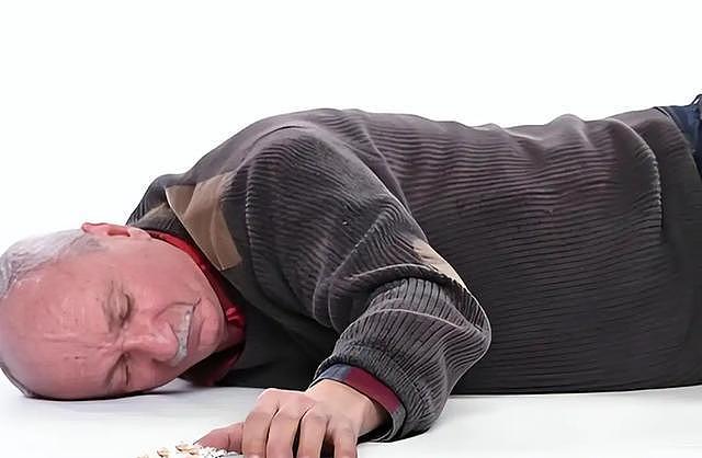 猝死去世的人越来越多?医生再次强调:宁可打打牌,也别做这5事(组图) - 2