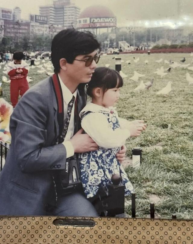 “上海最通透爸爸”去世，曾拍视频给女儿预习死亡，“你当我去旅行了”（组图） - 3