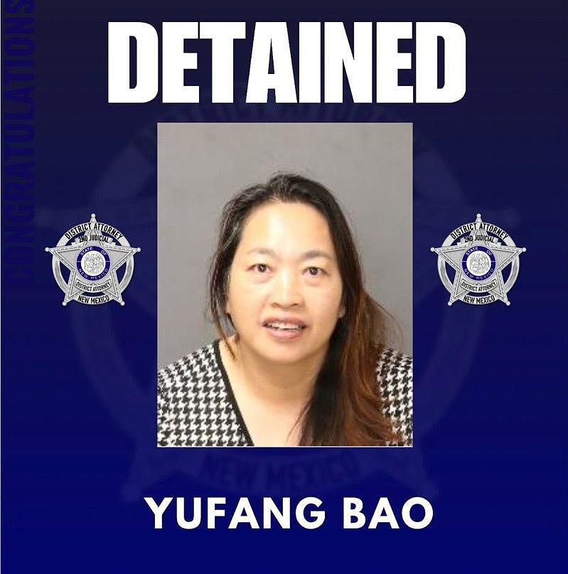 华人家宅后院挖出$9万现金+1700个避孕套!背后牵出卖春大案,20名华女沦为受害者(组图) - 3