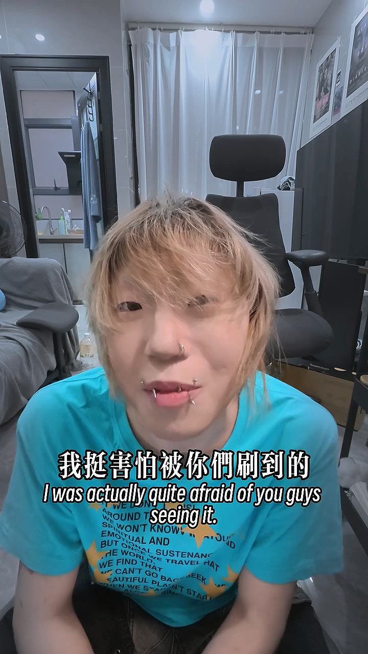 内地博主游香港大叹自卑：穿搭土、地铁滞留被罚，港人暖心回复刷屏（组图） - 8