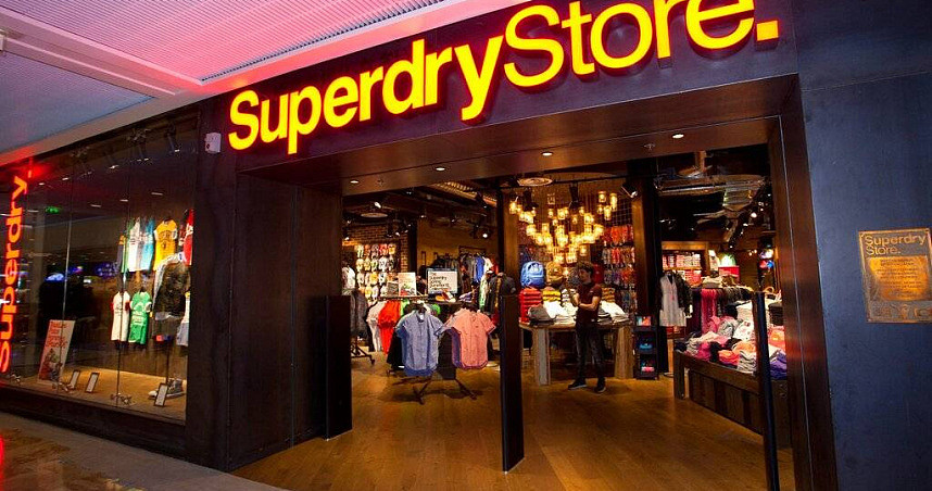Superdry创办人性侵罪成立，法院认具潜逃风险裁定收押（组图） - 1