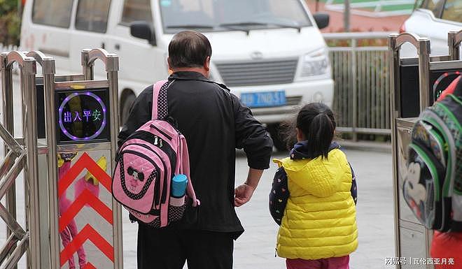四川父子三人溺亡，遗体已打捞上来，细节曝光，网友：害人害己 - 7