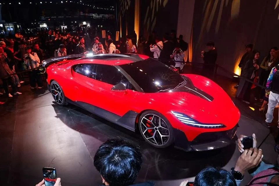 0.9秒破百！中国科技公司发布火箭推进电动超跑，已确认2027年进军澳洲 - 1