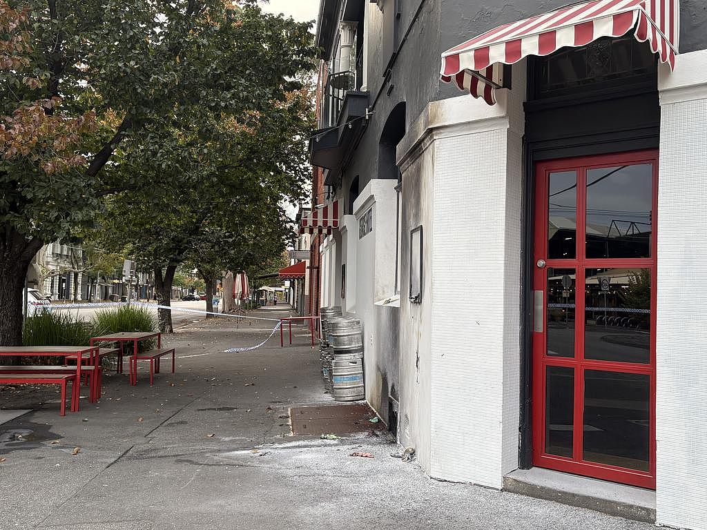 墨尔本夜店屡遭纵火袭击,黑帮恐吓强卖非法酒水!业者崩溃:大家都在卖房逃离(组图) - 12