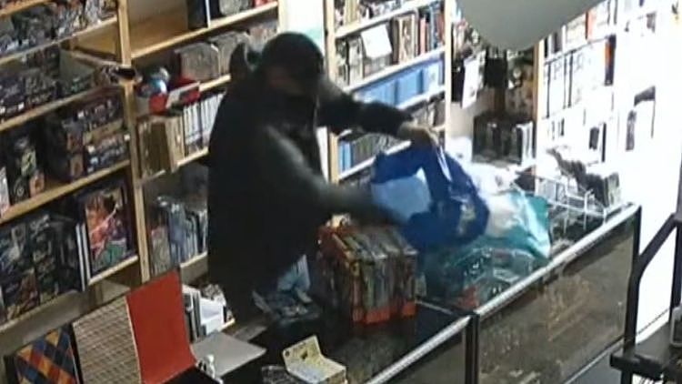 比劳力士还保值!悉尼夫妇狂炒宝可梦卡,稀有卡牌卖出$2330万(组图) - 1