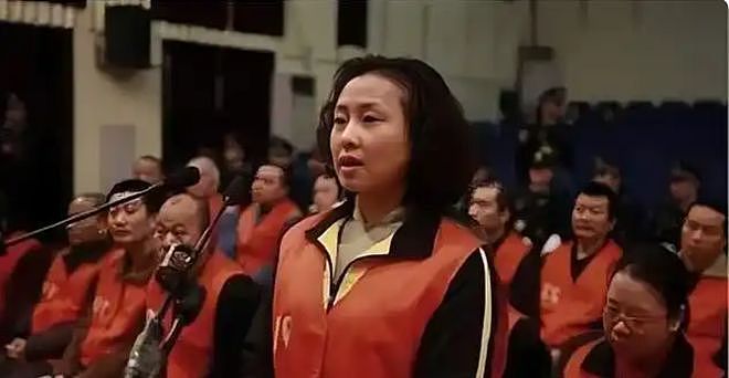 四川“黑道女皇”叶永梅：凭美貌上位，为祸四川10多年，下场如何 - 2