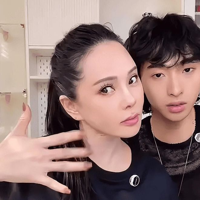 伊能静小作文大翻车！网友骂声一边倒：回祖国可委屈死你好大儿了（组图） - 13