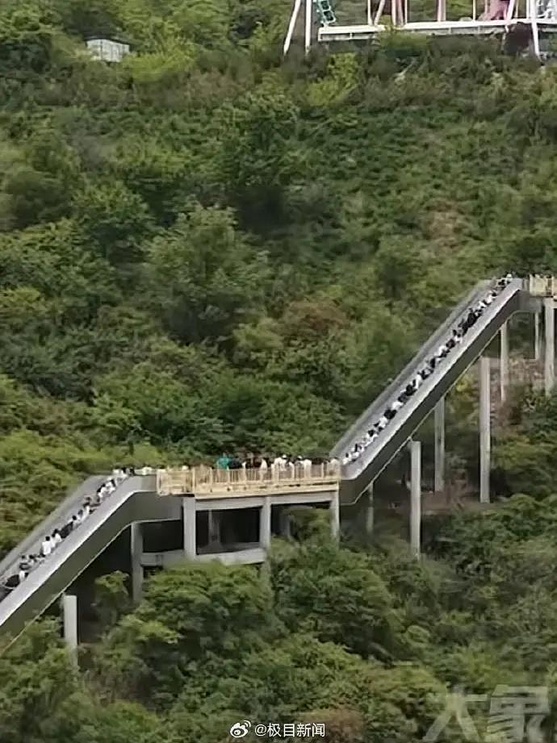 河南景区装30部电梯!游客实现