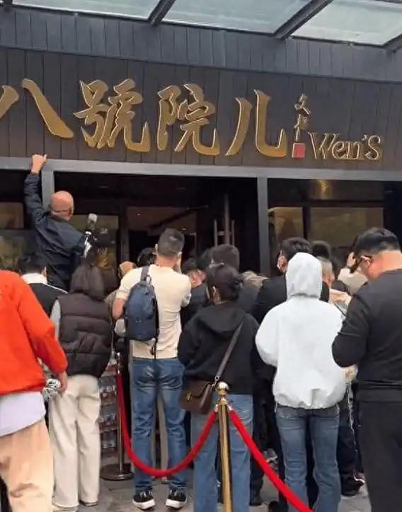 演员文章开饭店,爆火不到3天便遇“滑铁卢”,糟心事一件接一件 - 2
