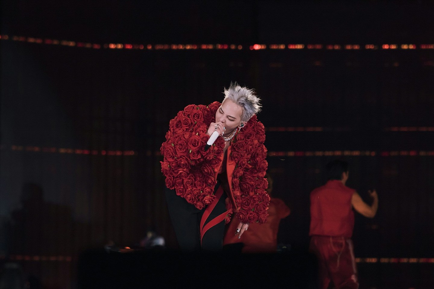 G-Dragon澳门骚衣著惹歧视争议,经理人公司致歉(组图) - 4