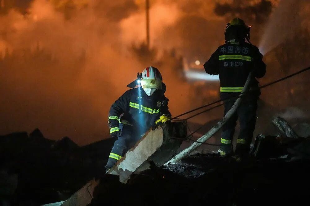 湖南浏阳爆炸26死 涉事企业3个月前曾受罚:烟花主销美国欧洲(组图) - 8