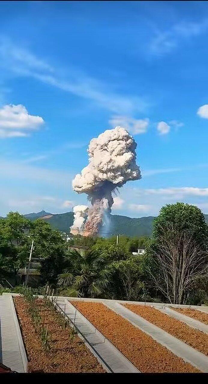 湖南浏阳烟火厂炸出蘑菇云！现场夷为平地，至少26死61伤（组图） - 2