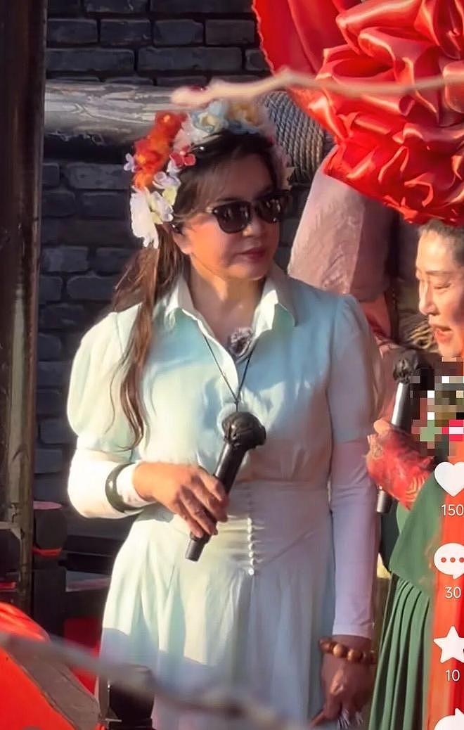 过气明星太可怜?五一假期景区落魄打工,有人无戏可拍,令人心酸(组图) - 8