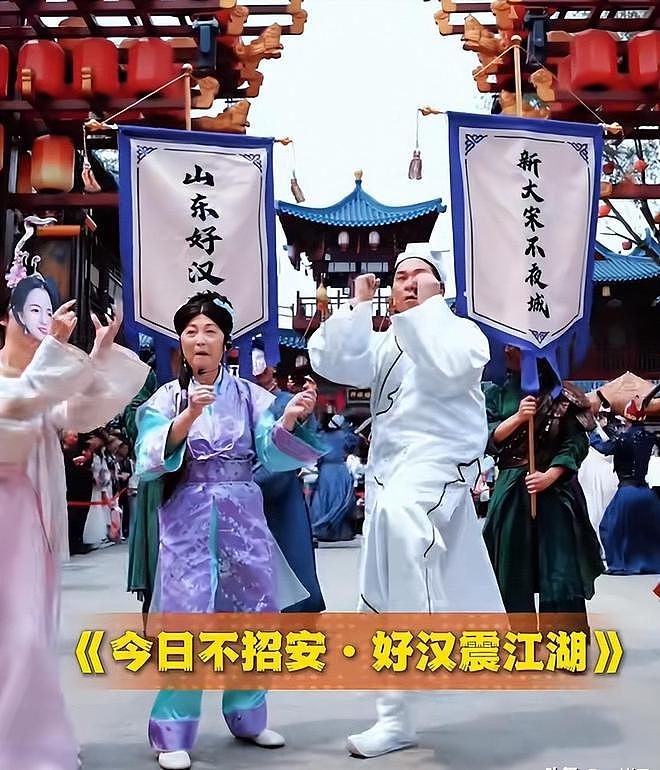 过气明星太可怜?五一假期景区落魄打工,有人无戏可拍,令人心酸(组图) - 17