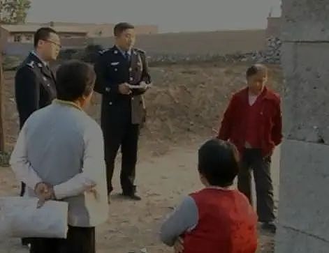 妻子与情夫有染7年，丈夫把床让给他们，情夫一再出言不逊被杀（组图） - 5