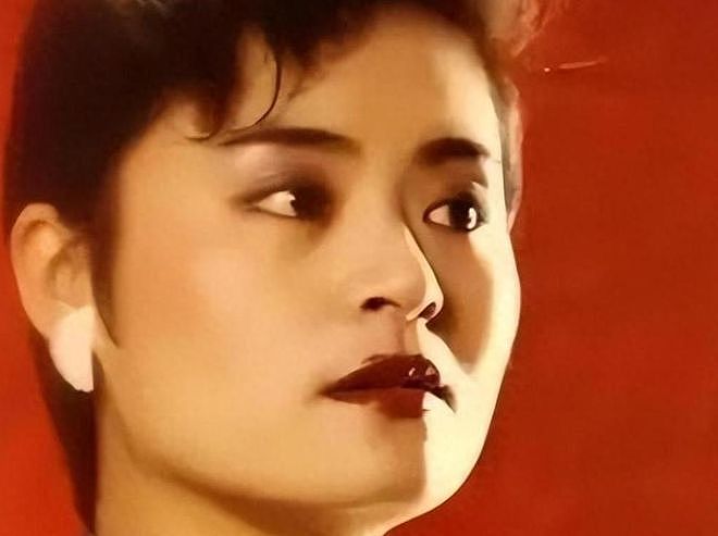她红过韦唯,碾压毛阿敏,被亲弟打成脑震荡,一代歌后沦落成保姆 - 2