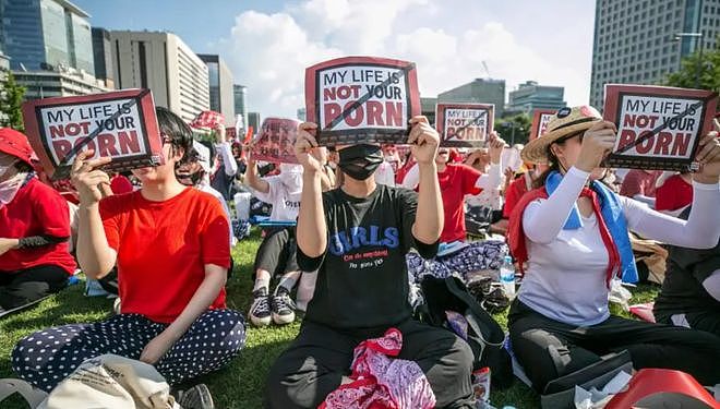 AI制黄群组被曝光,大批人遭殃了! - 8