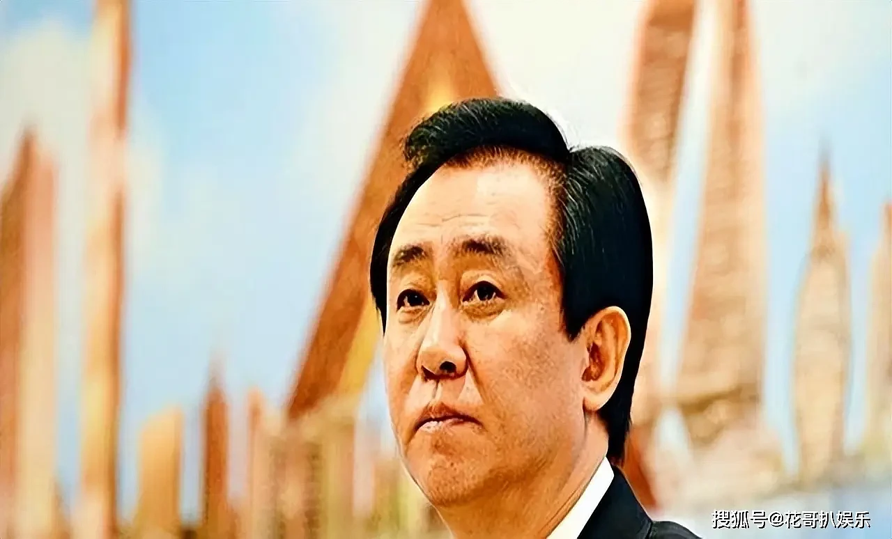 许家印前妻被曝英国豪宅同居小30岁外籍男友，带走$500亿资产逍遥快活（组图） - 1