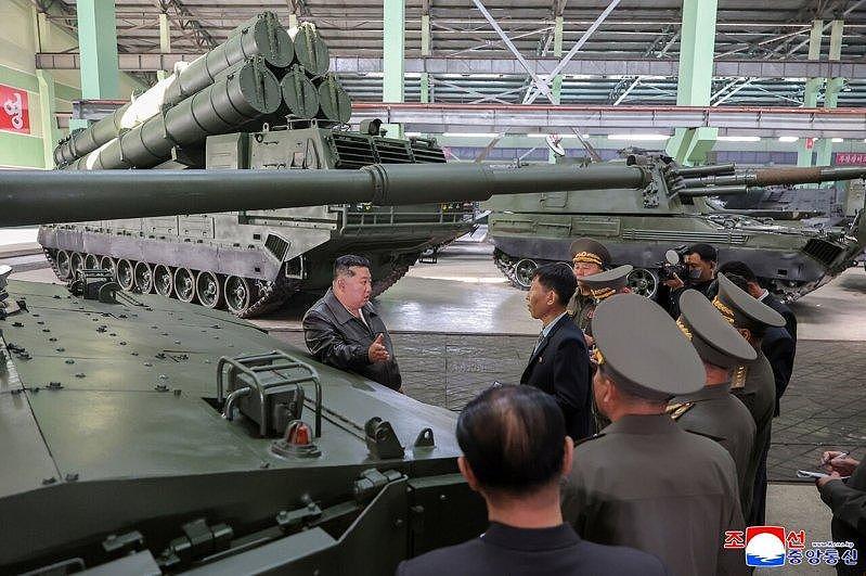 金正恩下令建纪念馆:BBC通过墙上名单算出北韩2300人战死(组图) - 1