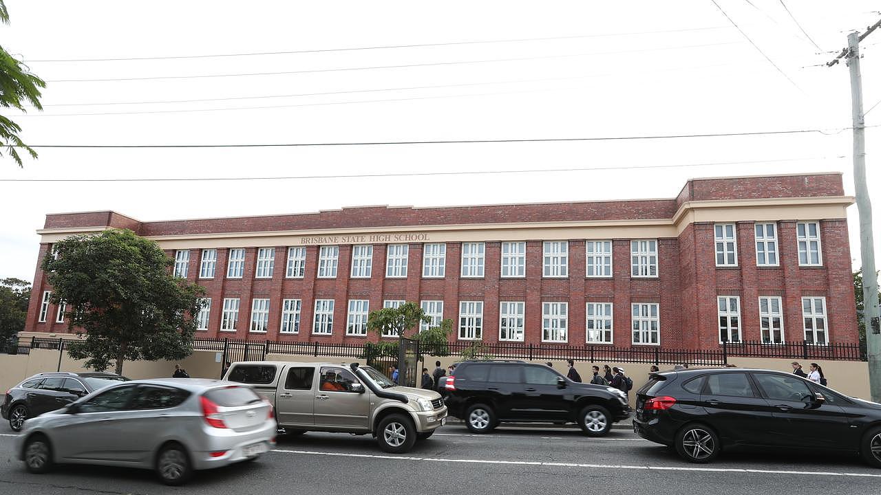 溢价高达$43万！布里斯班家长疯抢学区房，华人夫妇“砸重金”锁定名校（组图） - 2