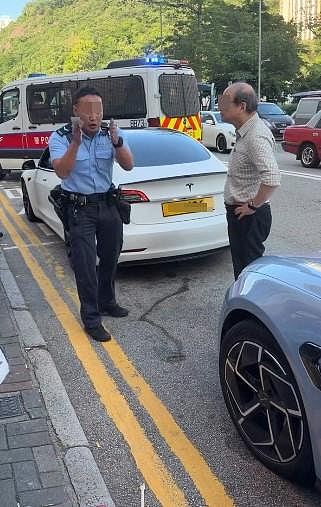 比亚迪停双黄线!司机不满收告票闹警员:X你老X,乱落客再被票控(组图) - 7