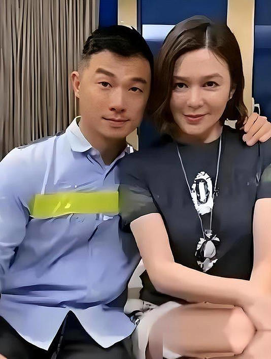 63岁关之琳被曝约会27岁男模!网友吵成两拨(组图) - 1