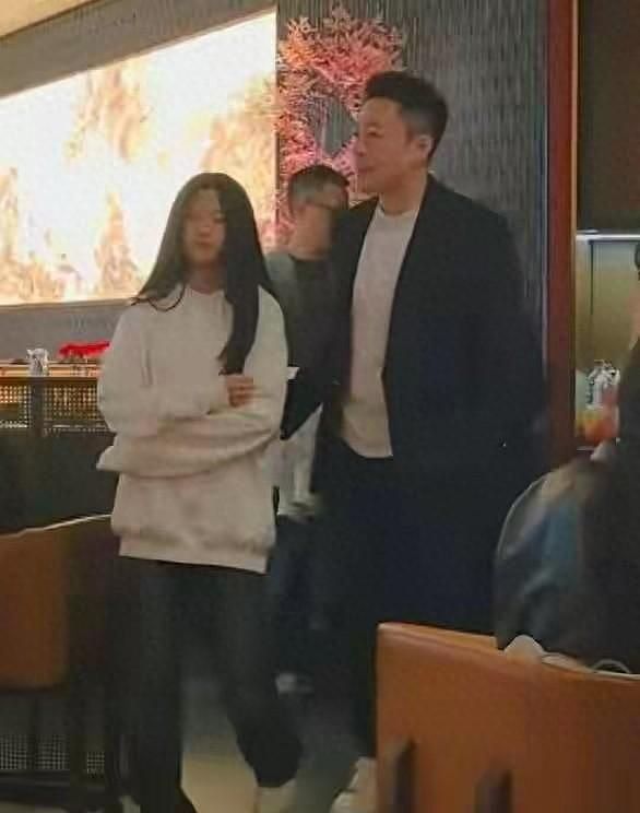 小玥儿开通个人账号！发文求救，晒照思念妈妈，外婆和小S是好友 - 1