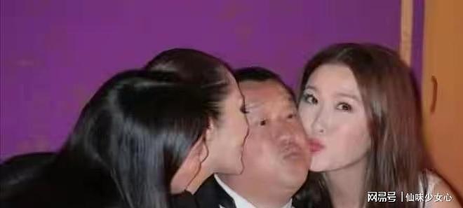 “强吻、摸腿”，借工作之名揩油，内娱的“假戏真做”有多可怕？ - 16