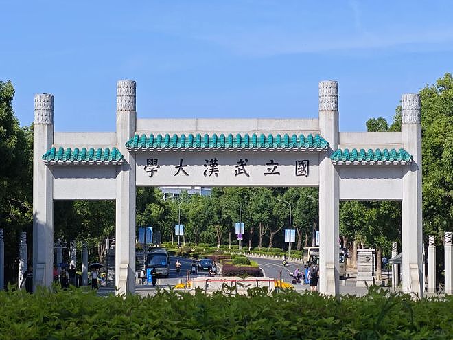 中国大学“校史虚构大赛”:谁在争抢“第一”? - 5